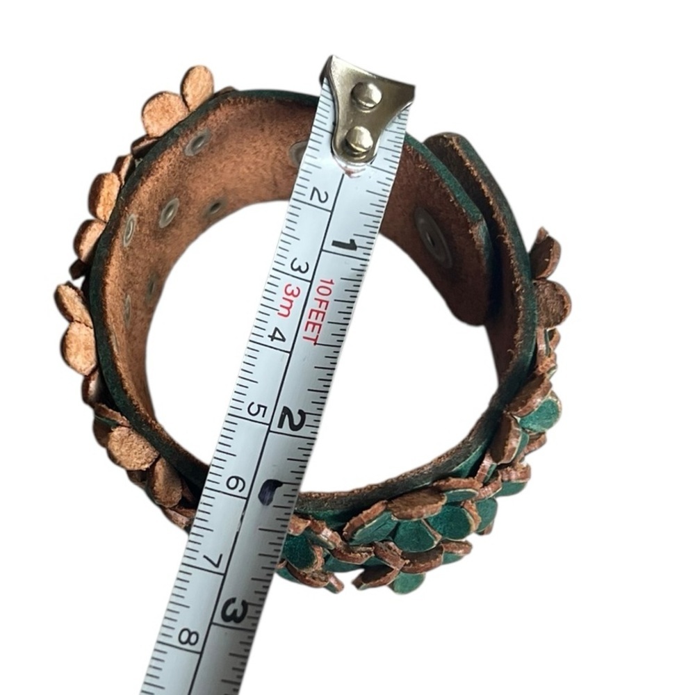 Vintage Turquoise Green Flower Studded Leather Cuff Bracelet Y2K - Picture 5 of 7